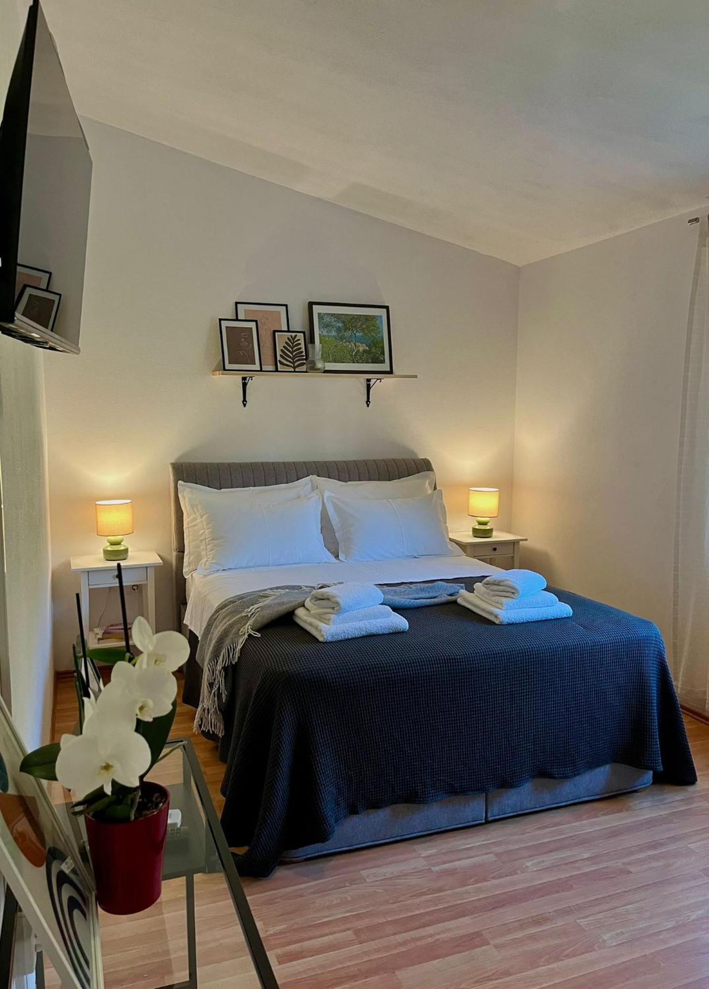 Apartments Curnic Jesenice  Kültér fotó