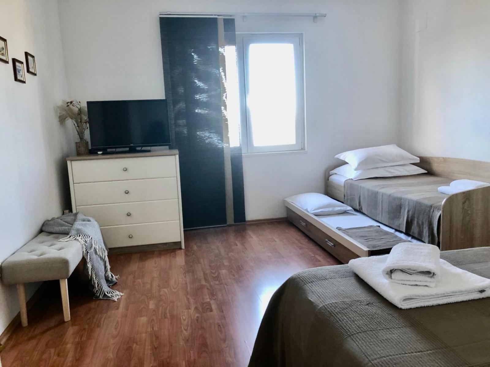 Apartments Curnic Jesenice  Kültér fotó