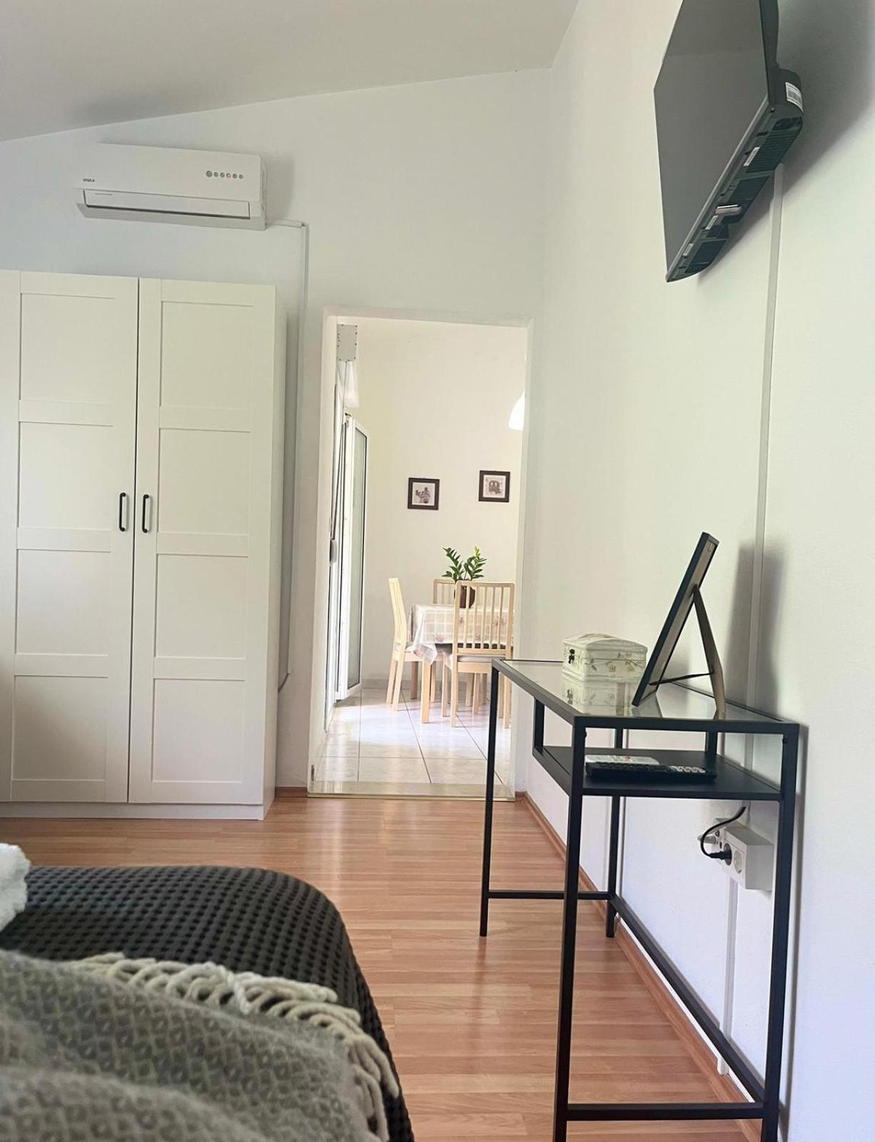 Apartments Curnic Jesenice  Kültér fotó